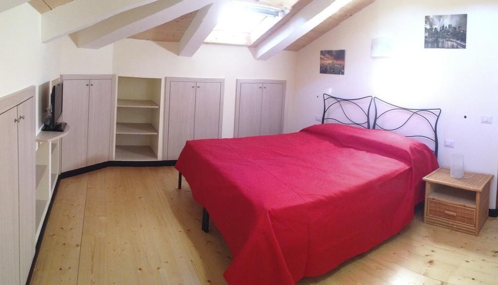Ferienwohnung La Casa Di Aaron Rapallo Zimmer foto